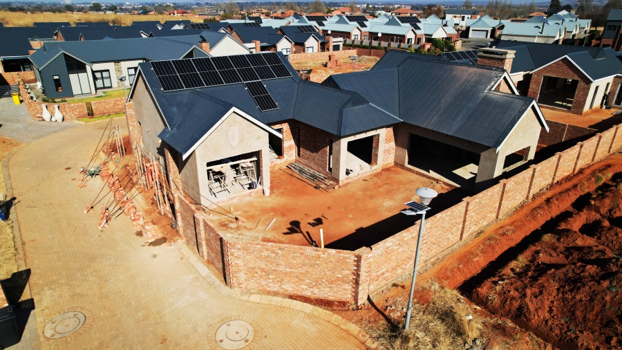 3 Bedroom Property for Sale in Van Der Hoff Park North West